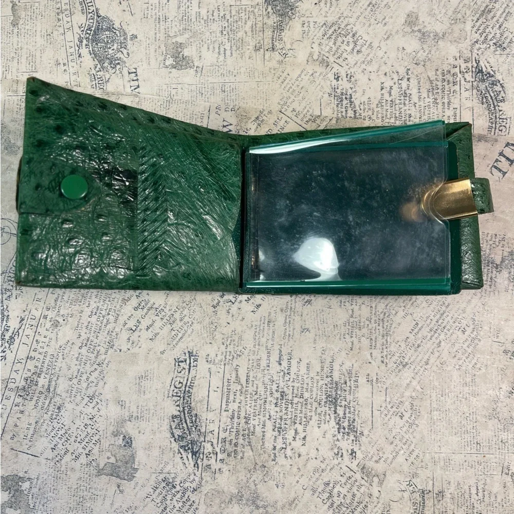 Vintage Green Genuine Ostrich Leather Bifold Wallet IRMSTAN